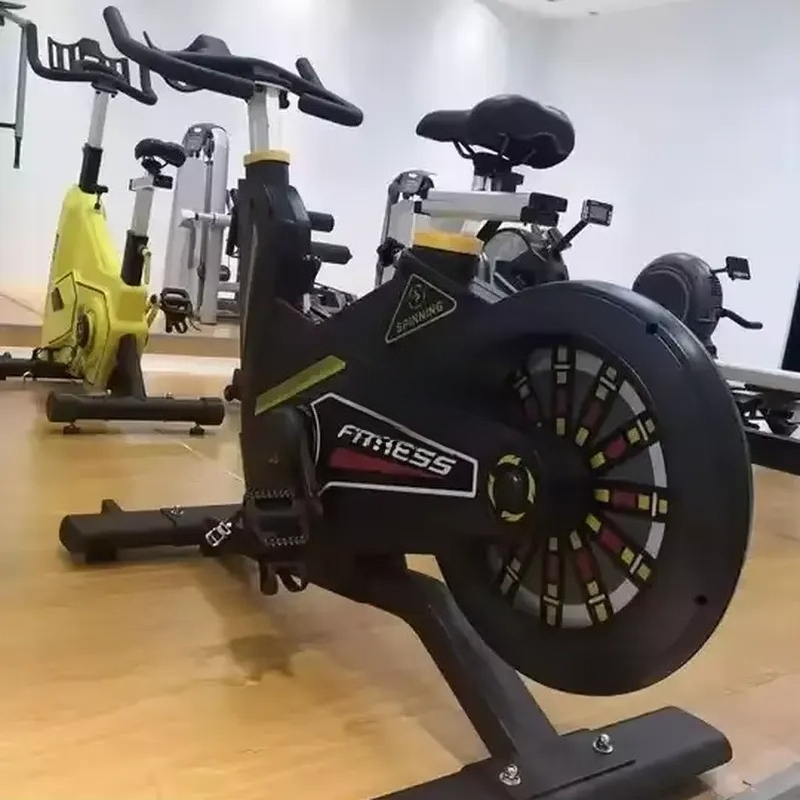 Cyclette Commerciale per Spinn - Home Gym Equipments recensione e prezzo